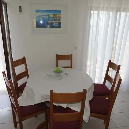 Lovric - 30 Meters To The Beach *