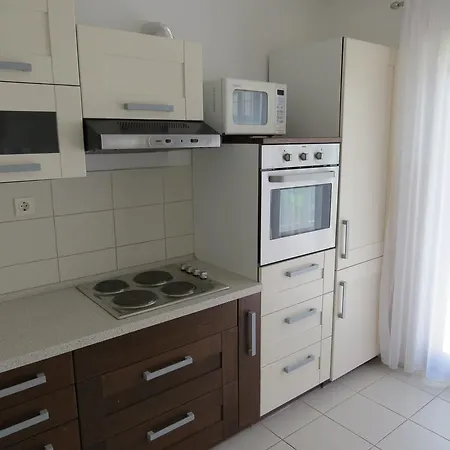 Lovric - 30 Meters To The Beach Appartement *