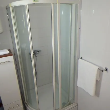 Appartement Lovric - 30 Meters To The Beach Trogir