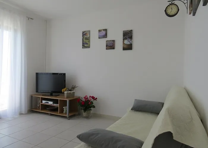 Lovric - 30 Meters To The Beach Trogir