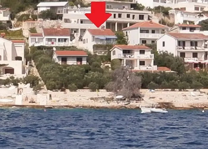 Apartament Lovric - 30 Meters To The Beach Trogir