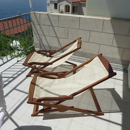 Lovric - 30 Meters To The Beach * Trogir