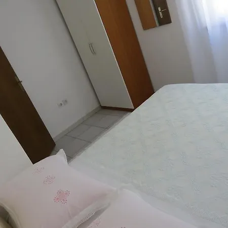 Apartman Lovric - 30 Meters To The Beach Trogir