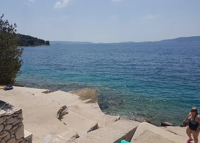 Lovric - 30 Meters To The Beach Appartement Trogir
