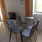 Lovric - 30 Meters To The Beach Апартаменты *
